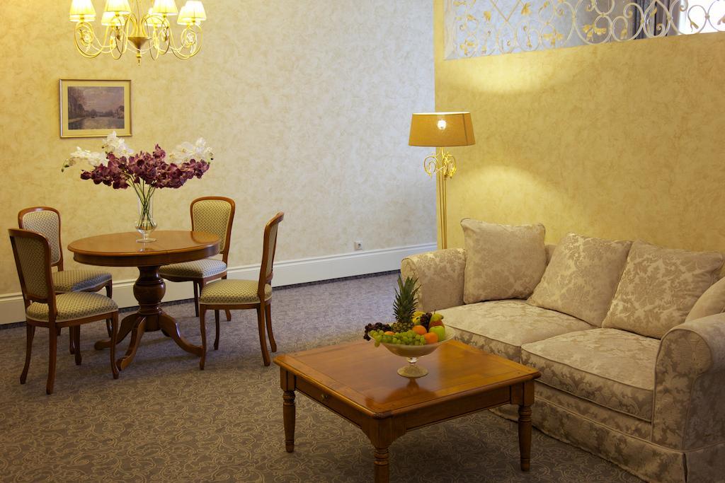 索芙特酒店 克拉斯诺亚尔斯克 外观 照片